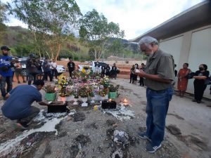 To’o Husi Oecusse, Xanana Gusmao Presta Kedas Homenagem ba Saudosu ‘Ma’Huno Iha Metinaro