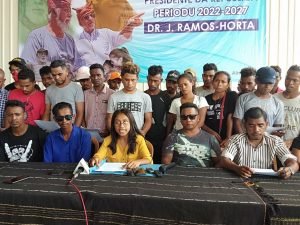 Juventude no Estudante Mileniál Deklara Apoiu Total Horta Ba Aitarak Laran