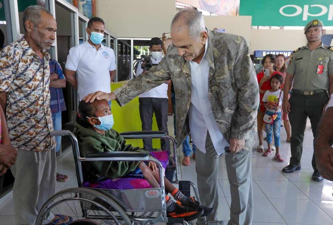 Hetan Tulun ba Halao Tratamentu Kankru Iha Indonesia, Familia Agradese Horta