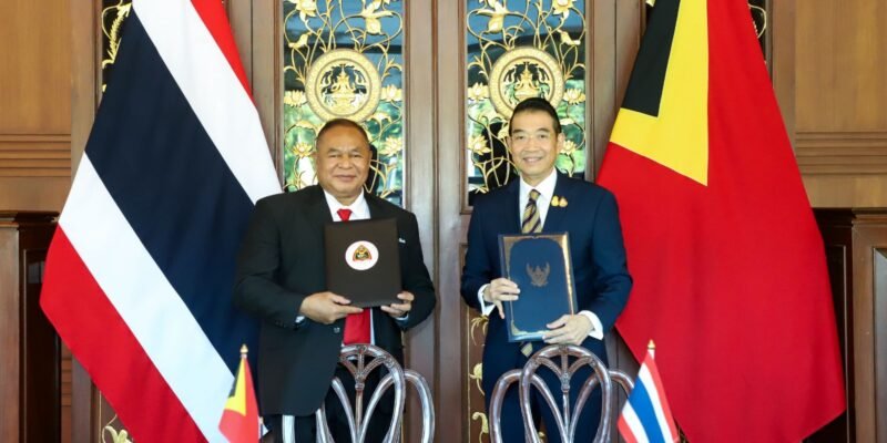 TL – Thailandia Konkorda Aplika Viza Livre ba Passaporte Komún