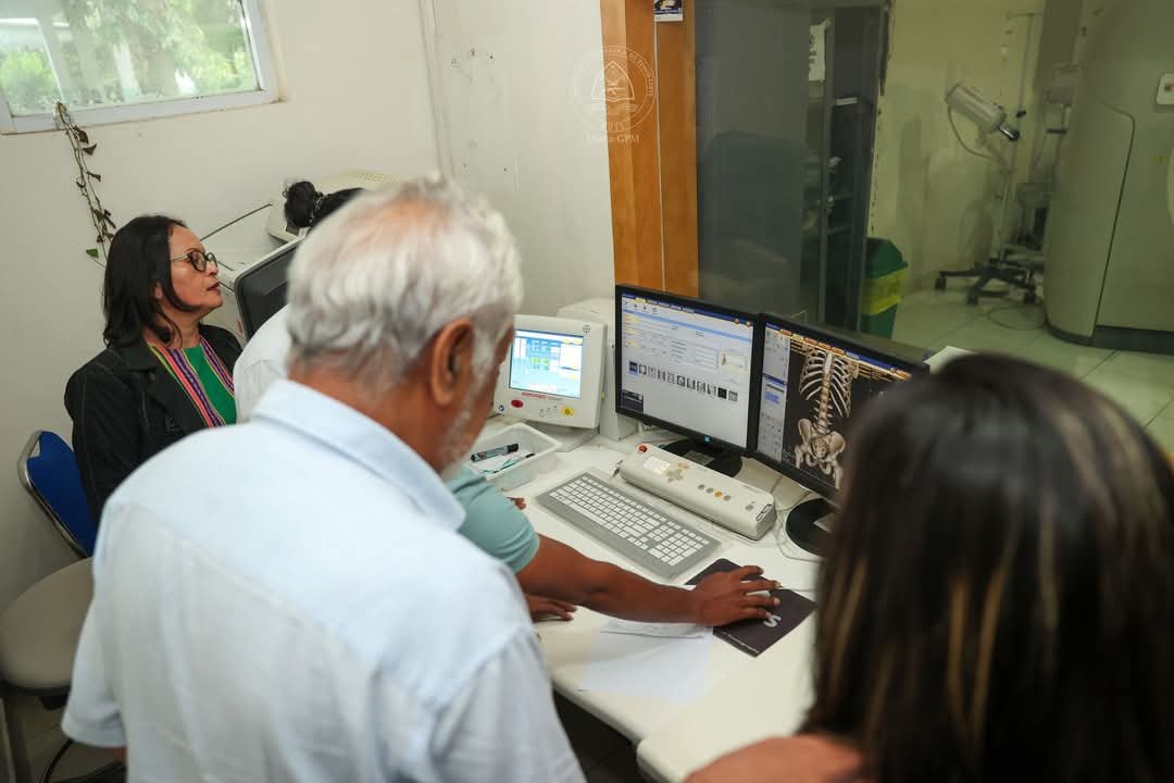 Xanana Observa Direta Mákina CT Scan Iha HNGV