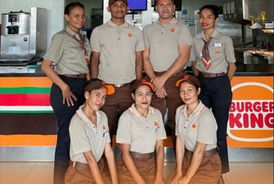 Burger King Timor-Leste Hetan Valor Aas Kona Ba Hahan Ne’ebe Seguru No Higiene Hafoin Hetan Audito Husi Ekipa Auditoria Burger King Internsional Husi Indonézia