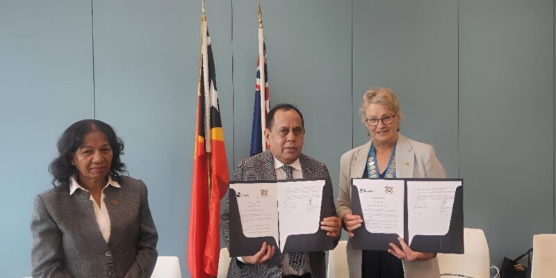 Ministru Administrasaun Estatal, Tomás do Rosário Cabral, asinatura Memorandum of Understanding (MoU) sobre friendship city (Cidade amiga) entre Munisípiu Covalima (Timor-Leste) no Munisípiu Manawatu (Nova Zelandia)